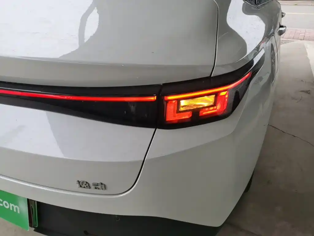 Changan Eado PHEV 2026 — фото 8