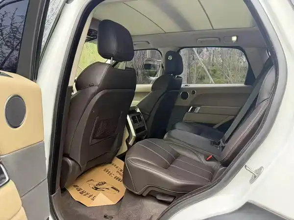 Land Rover Range Rover Sport 2015