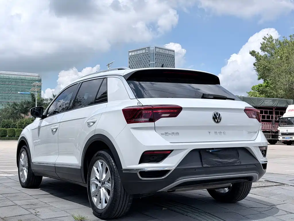 Volkswagen T-Roc 2022 — фото 9