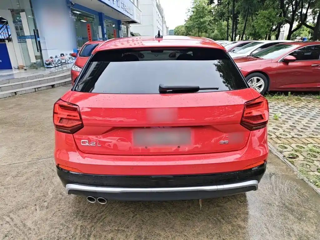 Audi Q2L 2020