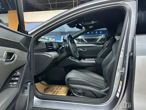 BYD Qin L 2025