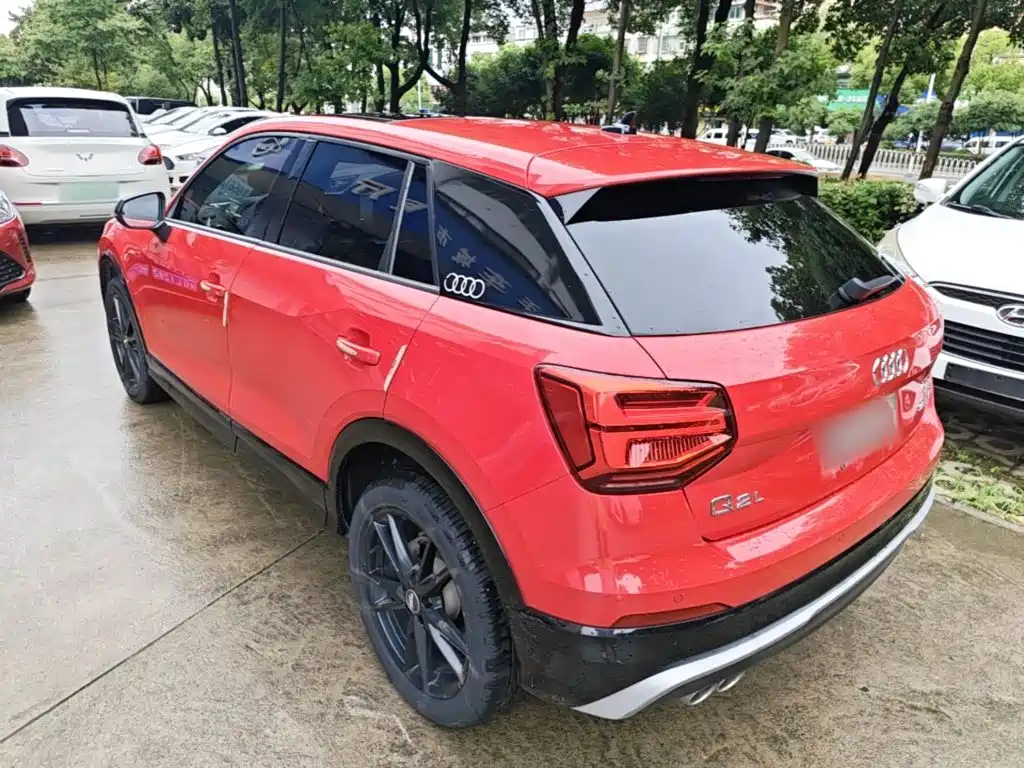 Audi Q2L 2020
