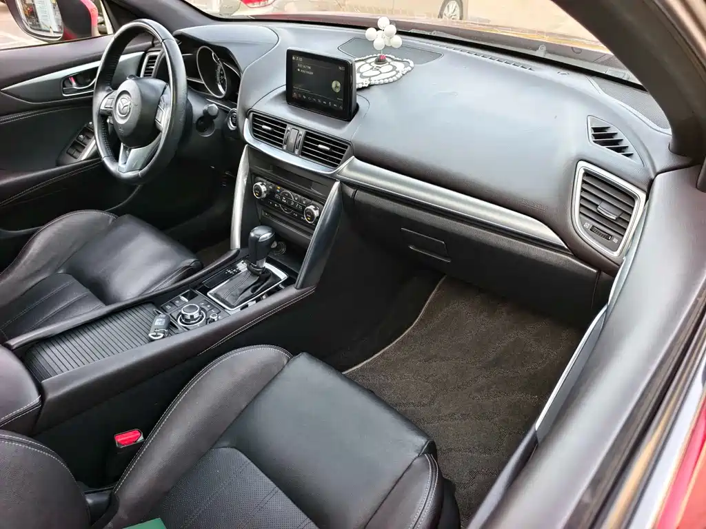 Mazda CX-4 2016 — фото 16