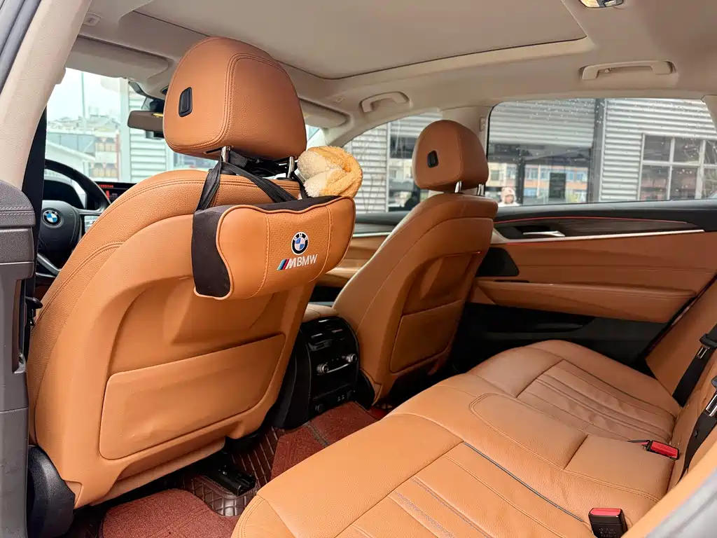 BMW 6 Series GT 2021 — фото 10
