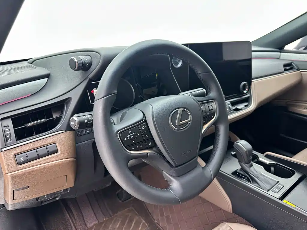 Lexus ES 2025 — фото 25