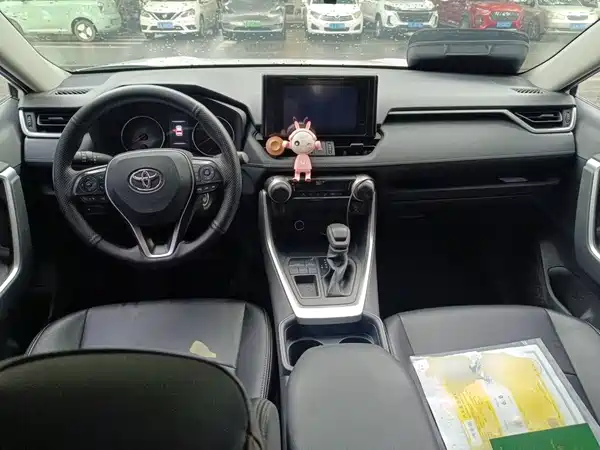 Toyota RAV4 2021