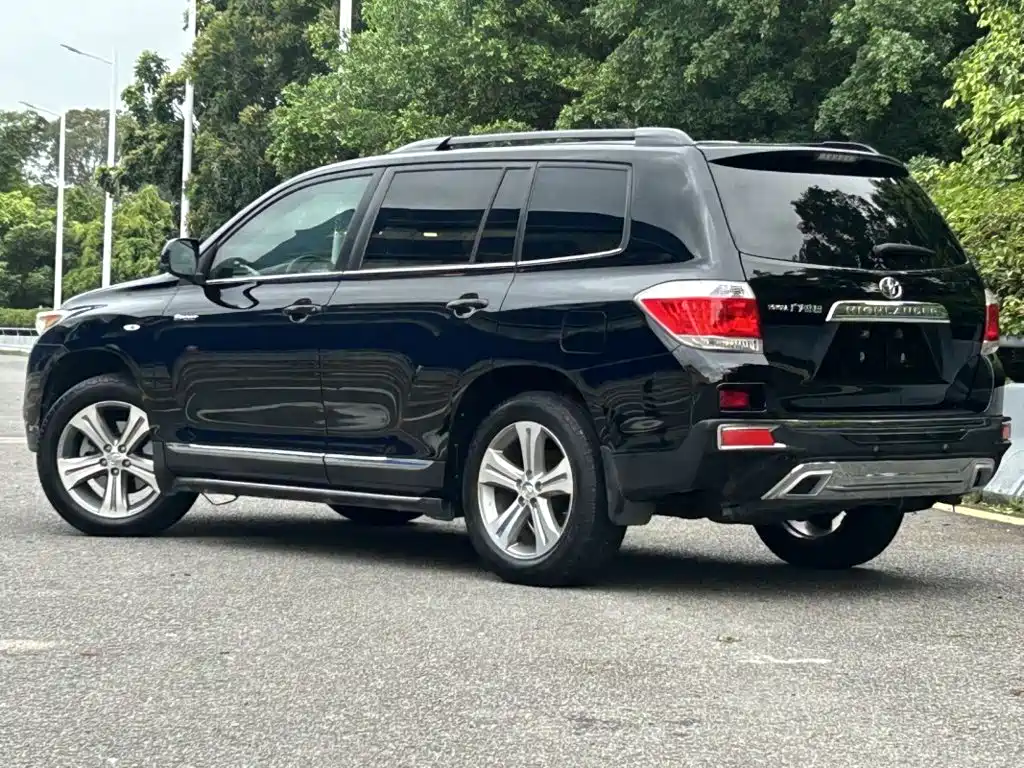 Toyota Highlander 2014 — фото 6