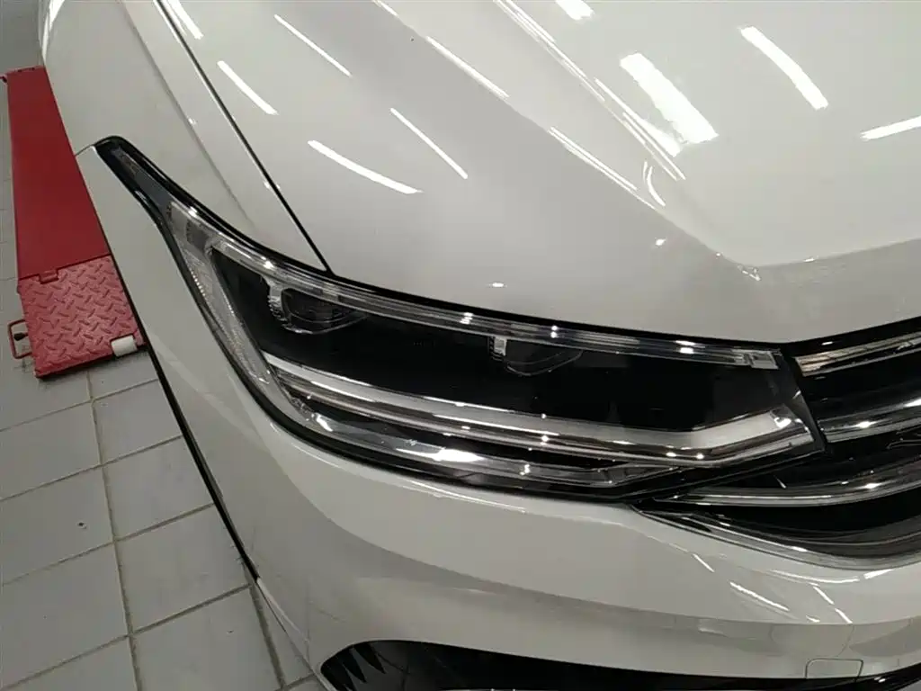 Volkswagen Tiguan L 2024 — фото 13