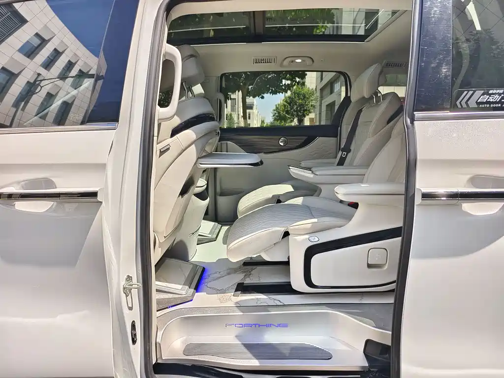 Dongfeng Forthing Xinghai V9 2024 — фото 5