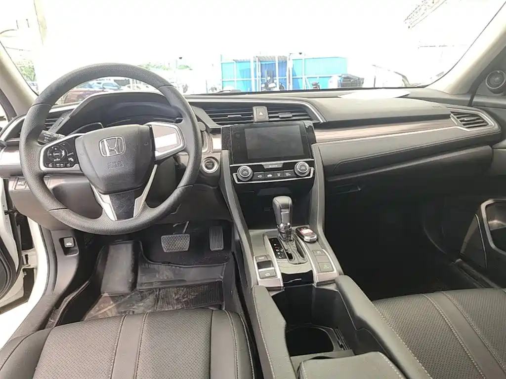 Honda Civic 2020 — фото 13