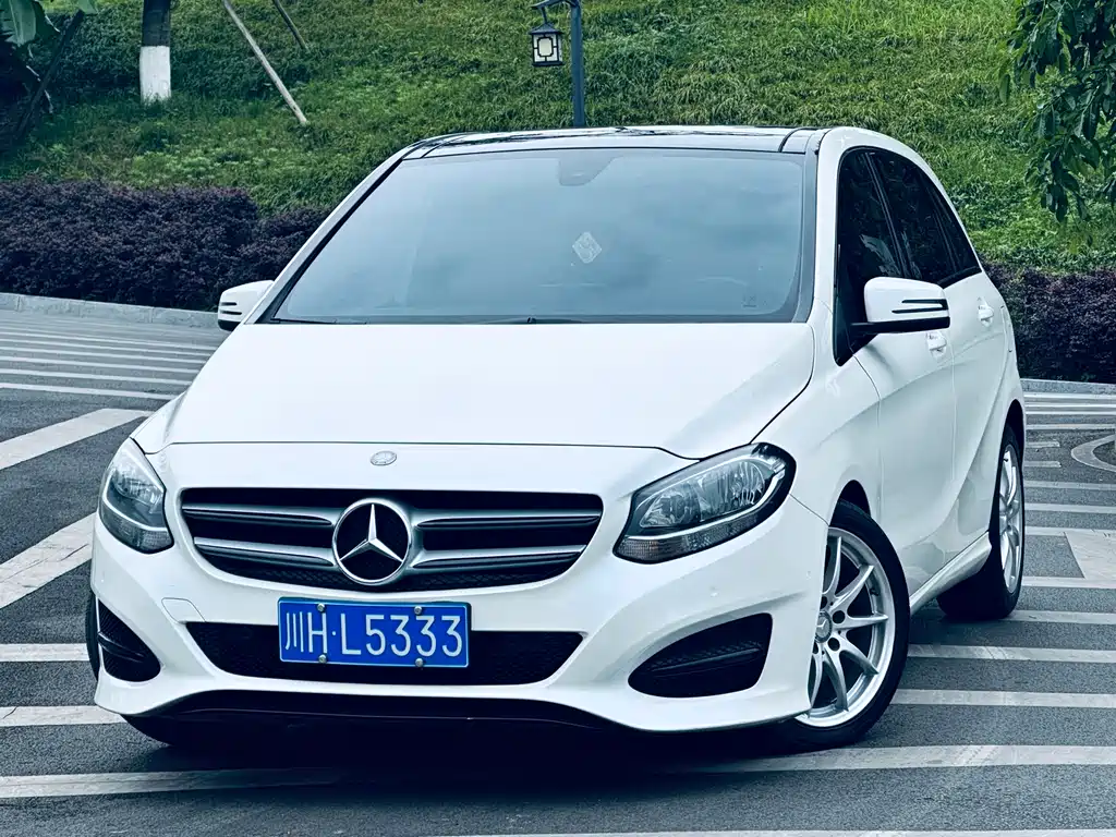 Mercedes-Benz B-Class 2015 — фото 1