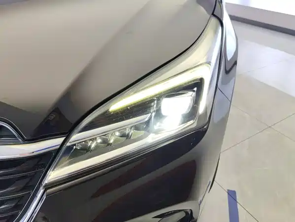 Buick Envision Plus 2020