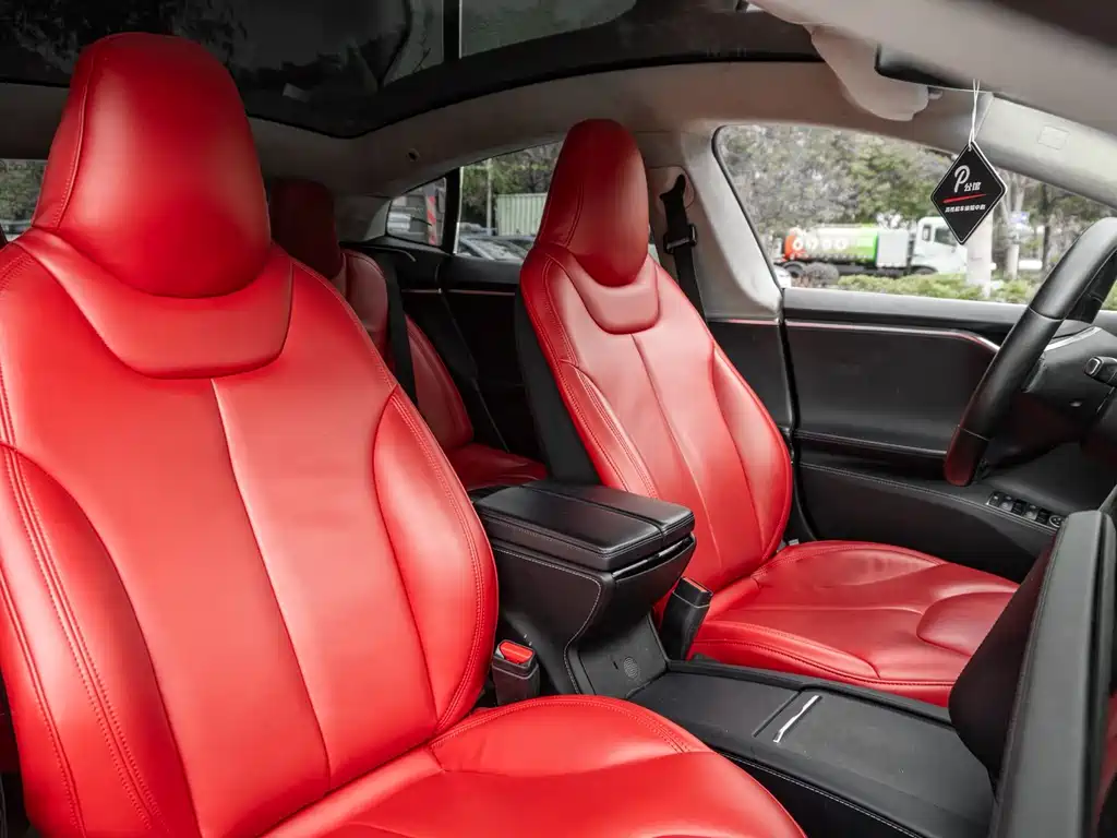 Tesla Model S 2017 — фото 13
