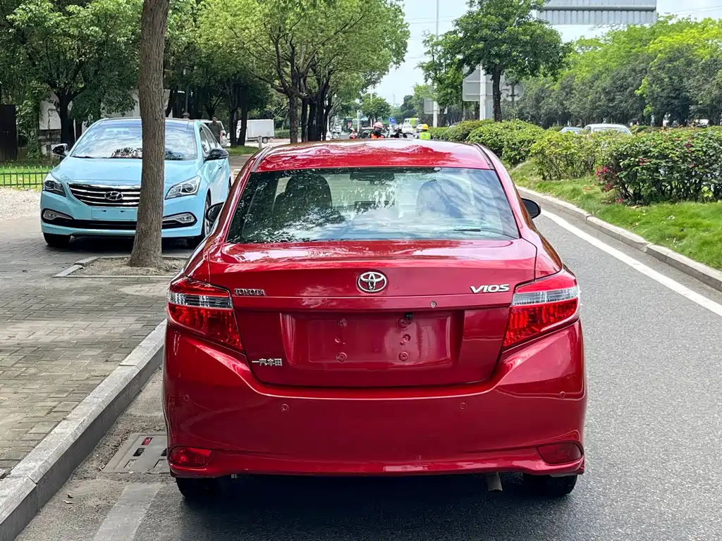 Toyota Vios 2014 — фото 4