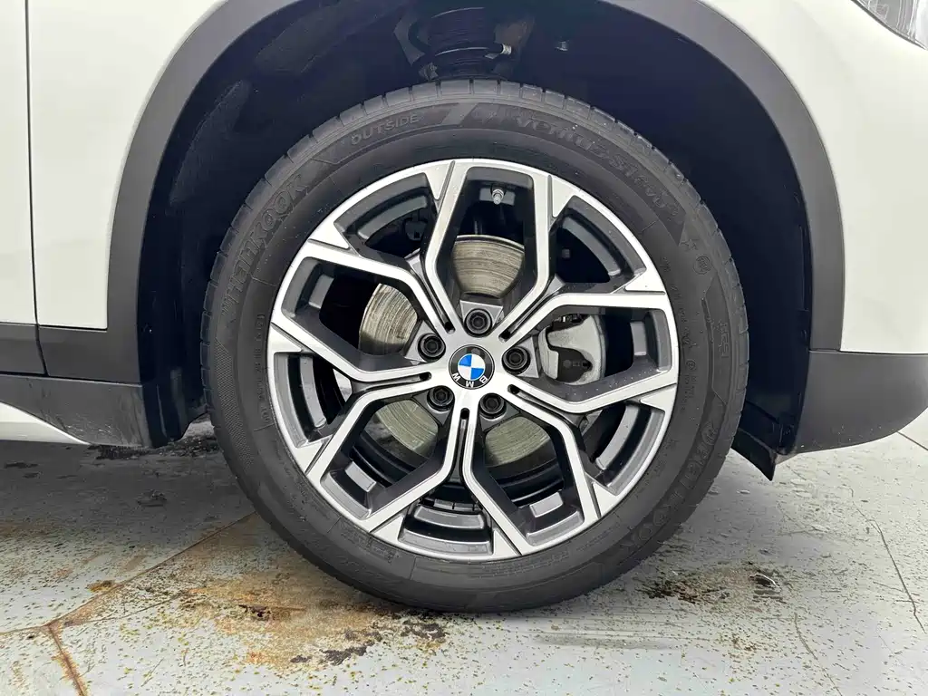 BMW X1 2022 — фото 8