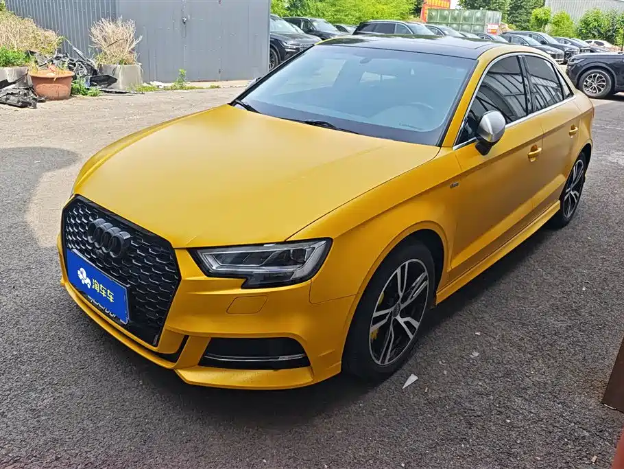 Audi A3 2020 — фото 1