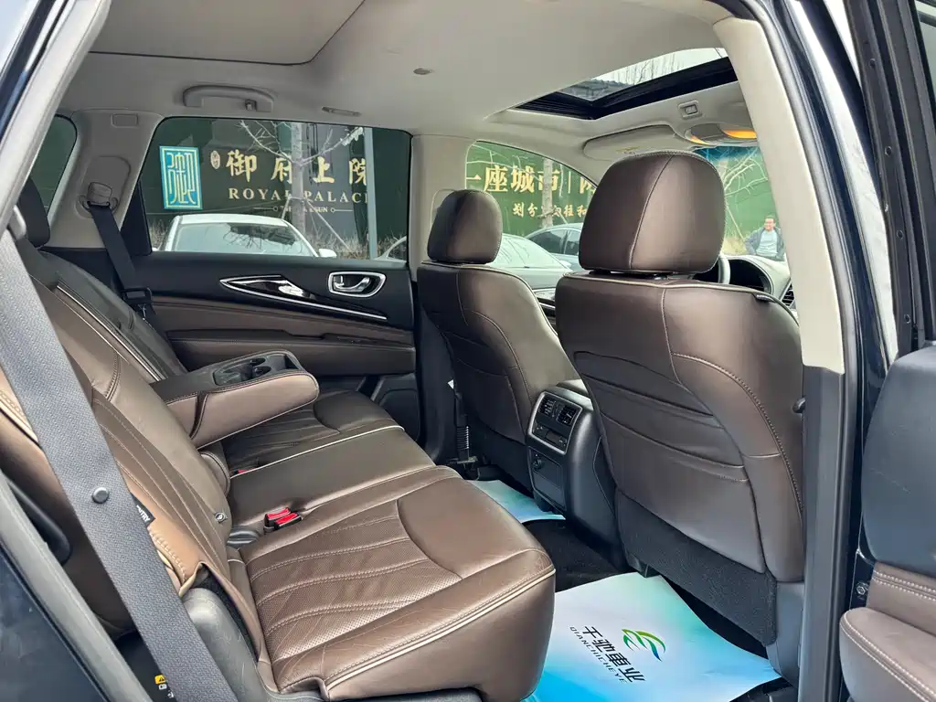 Infiniti QX60 2018 — фото 10