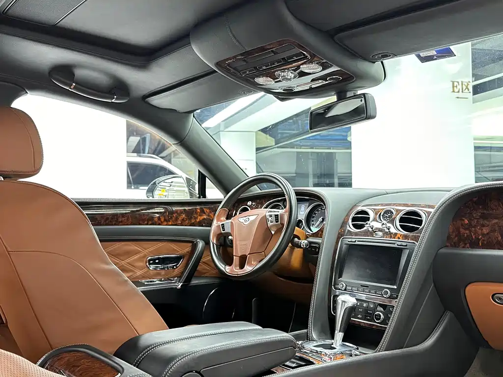 Bentley Flying Spur 2014 — фото 7