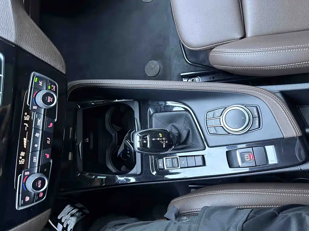 BMW X1 2022 — фото 14