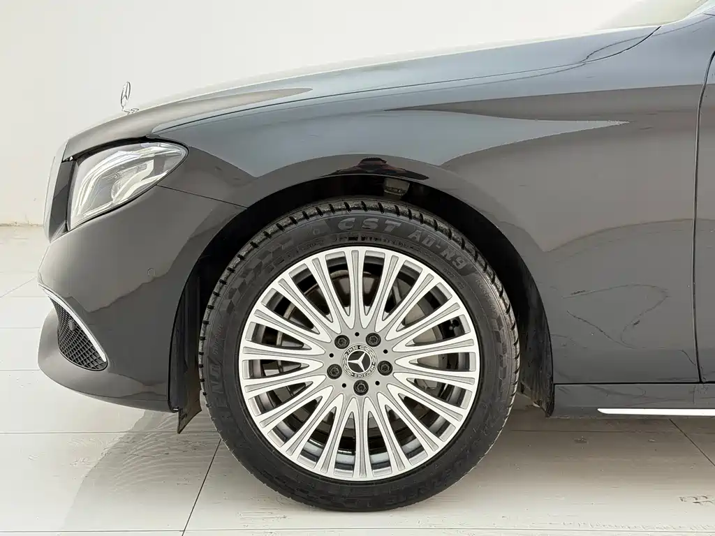 Mercedes-Benz E-Class 2020 — фото 16