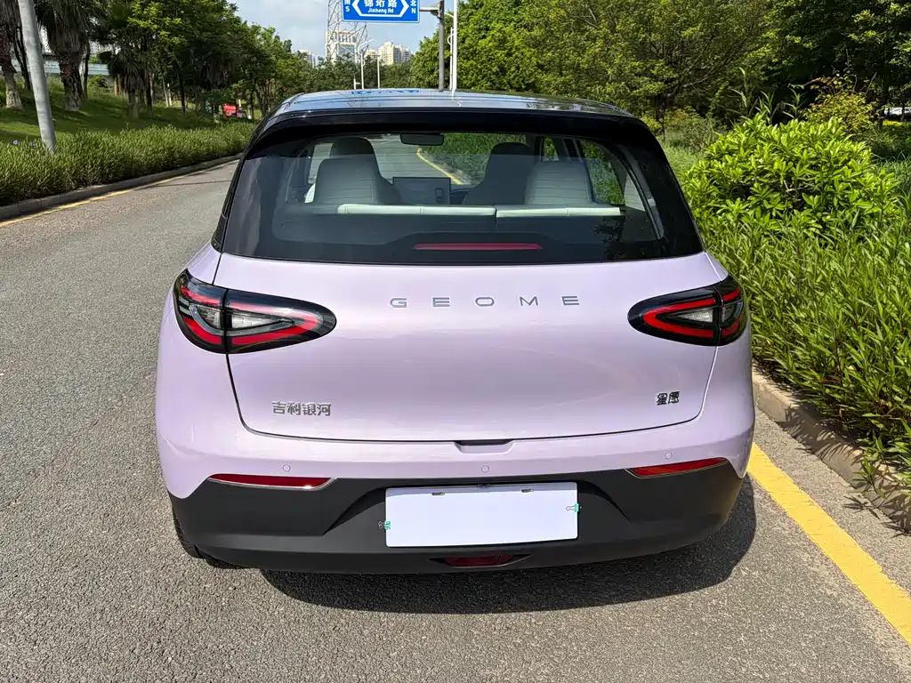 Geely Galaxy Starwish 2025 — фото 14