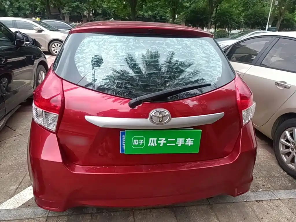 Toyota Yaris L 2015