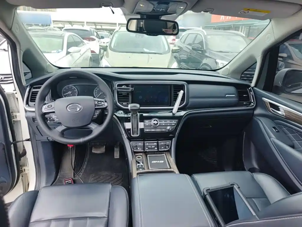 GAC Motor Trumpchi M8 2019 — фото 10