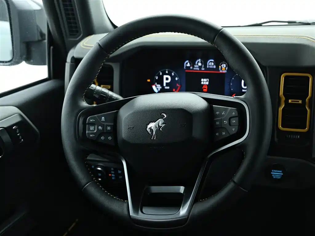Ford Bronco 2025 — фото 15
