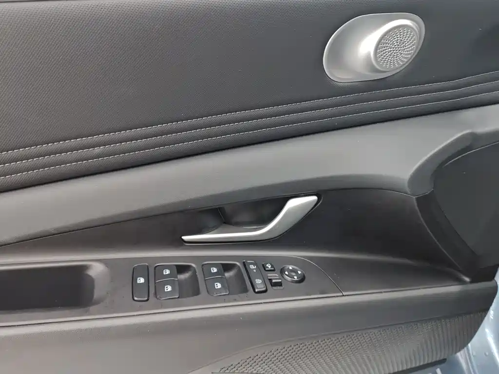 Hyundai Elantra 2024 — фото 22