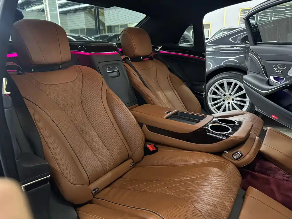 Mercedes-Benz Maybach S-Class 2021 — фото 13