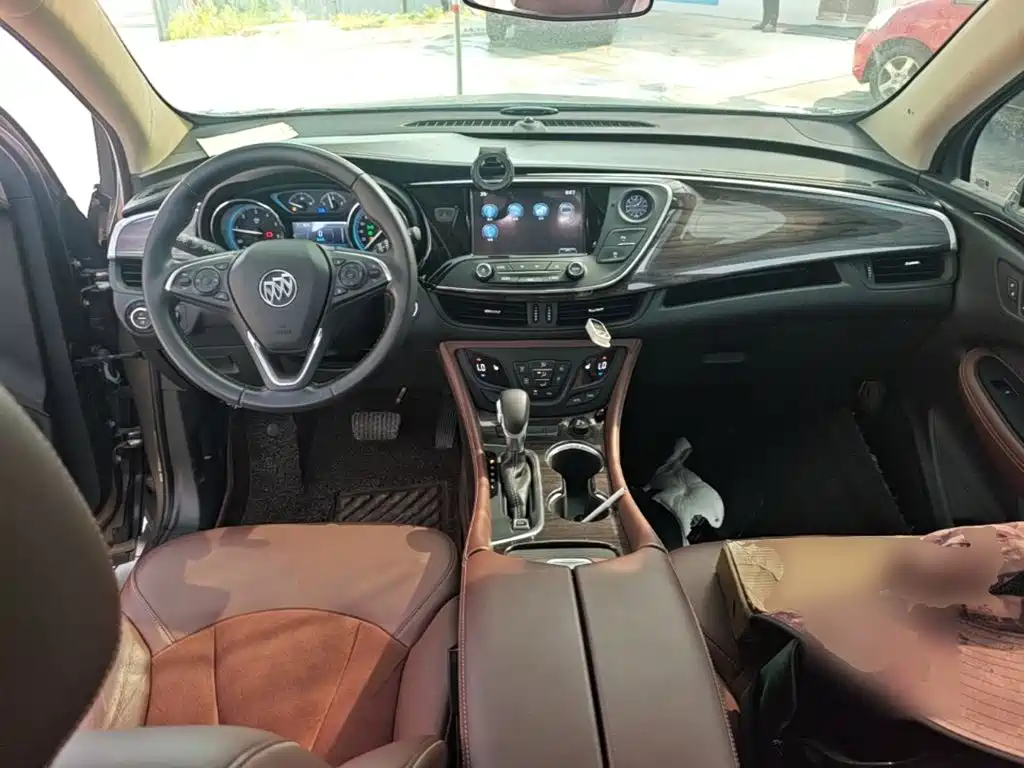 Buick Envision Plus 2017 — фото 10