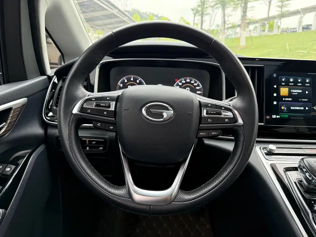 GAC Motor Trumpchi M8 2021 — фото 9