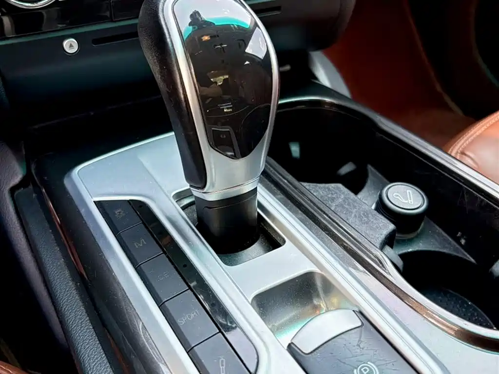 Maserati Ghibli 2017 — фото 12