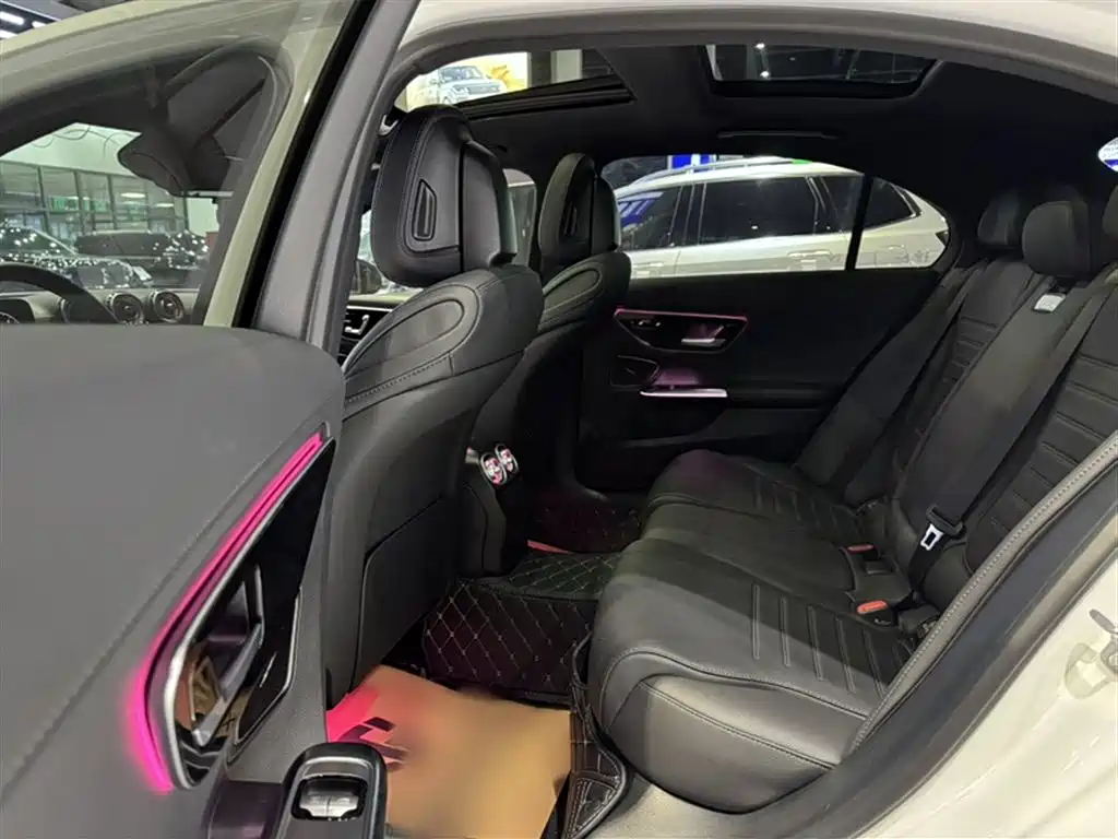 Mercedes-Benz C-Class 2025 — фото 22