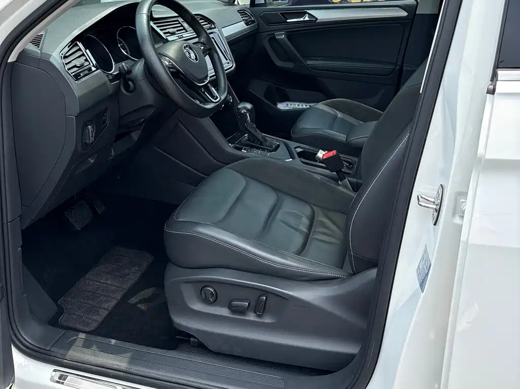 Volkswagen Tiguan L 2019 — фото 9