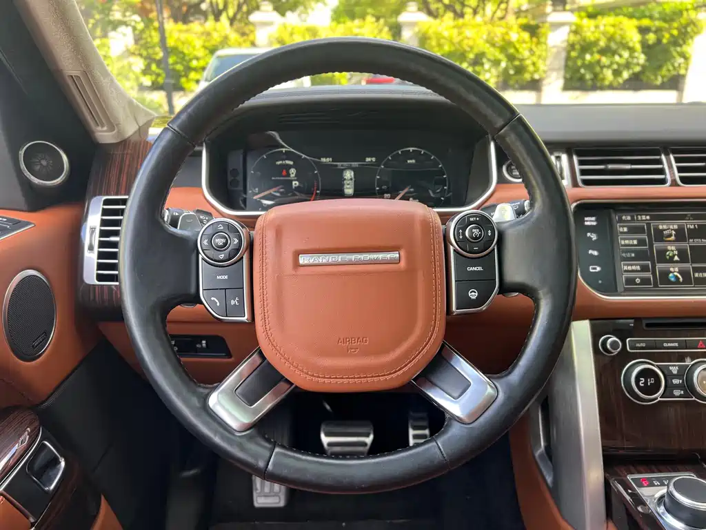 Land Rover Range Rover 2015 — фото 20