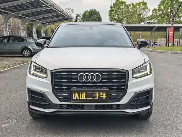 Audi Q2L 2021