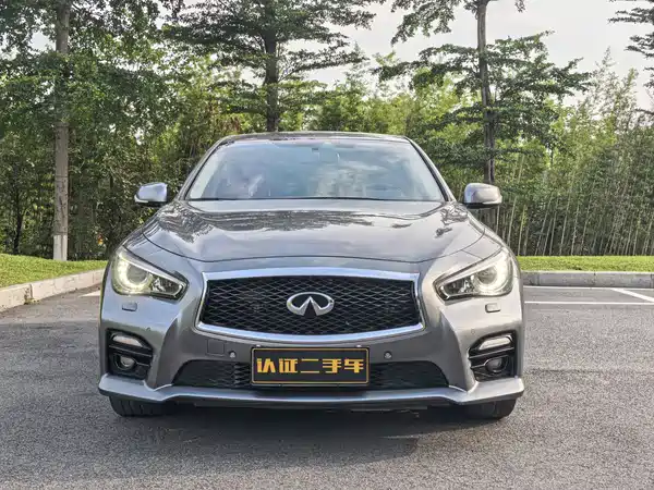 Infiniti Q50L 2015