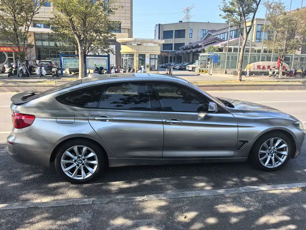 BMW 3 Series GT 2018 — фото 3