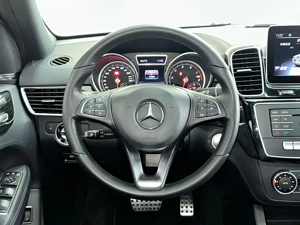 Mercedes-Benz GLE 2019 — фото 15