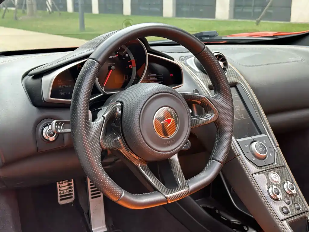 McLaren 12C 2014 — фото 14