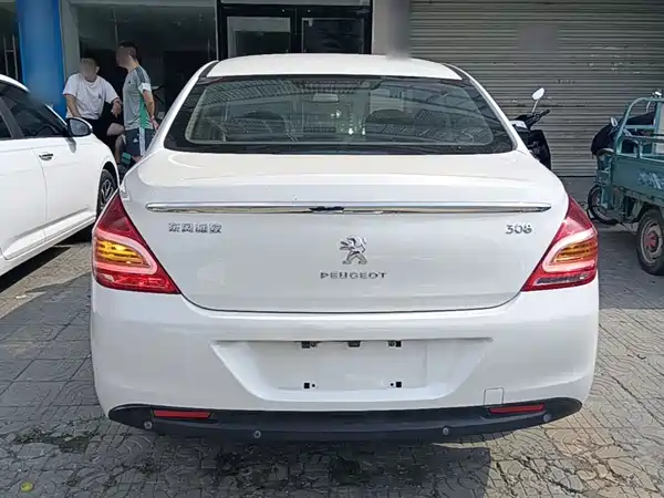Peugeot 308 2014