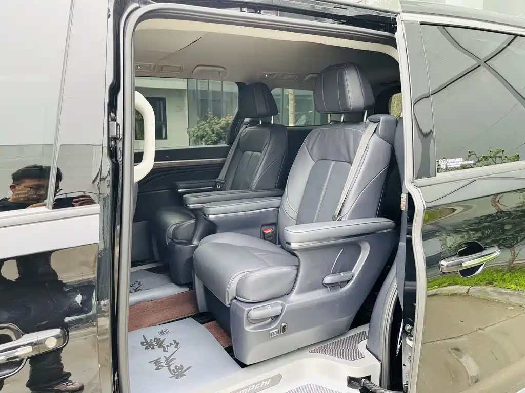 GAC Motor Trumpchi M8 2023 — фото 10