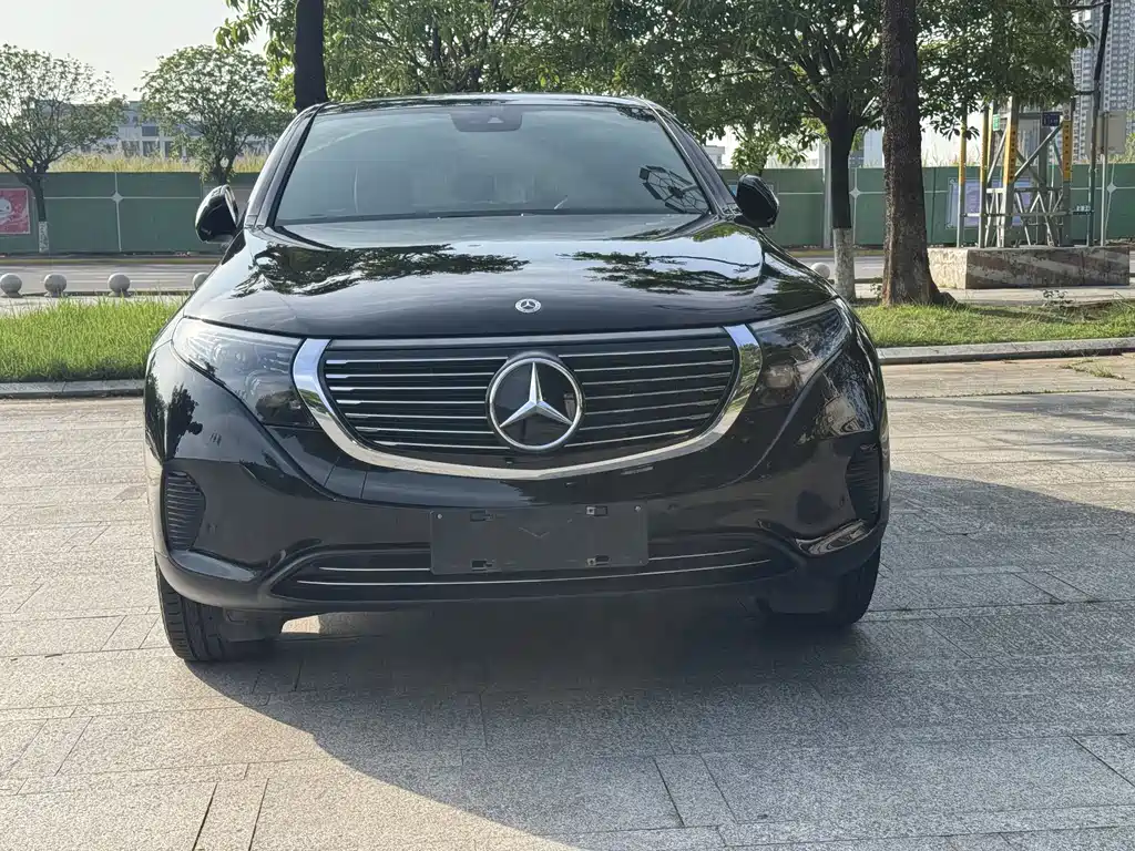 Mercedes-Benz EQC 2021 — фото 2