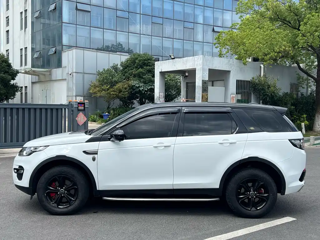 Land Rover Discovery Sport 2017 — фото 3
