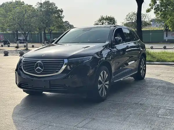 Mercedes-Benz EQC 2020