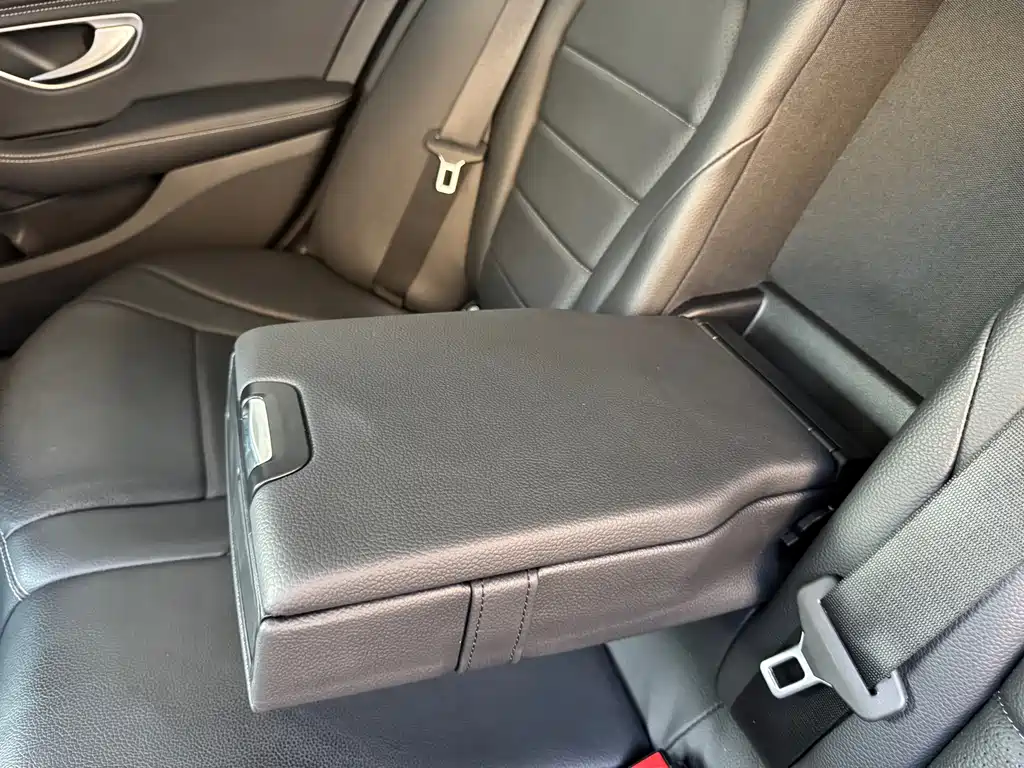 Mercedes-Benz C-Class 2020 — фото 20