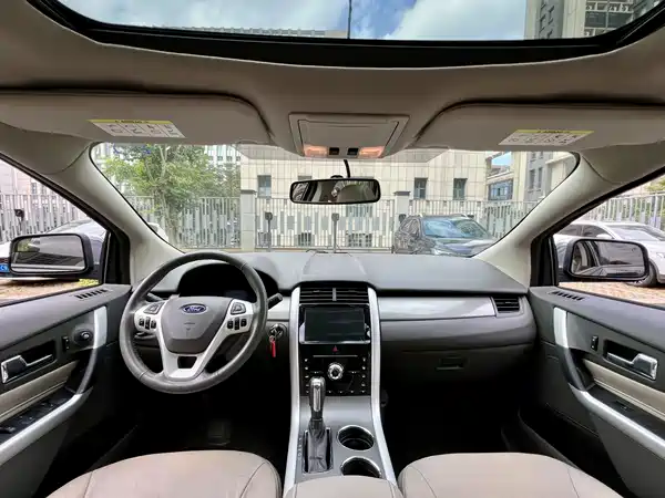 Ford Edge 2012
