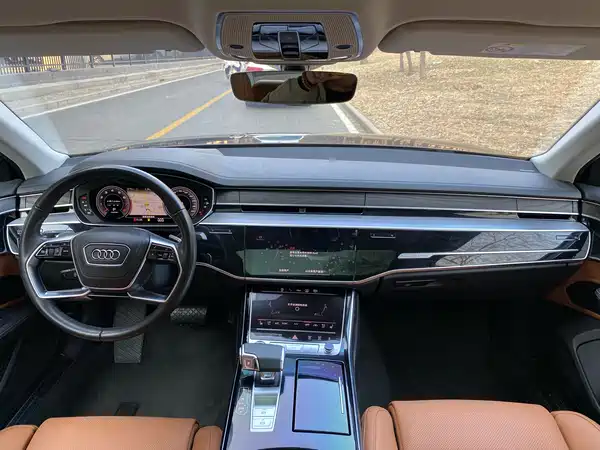 Audi A8 2024