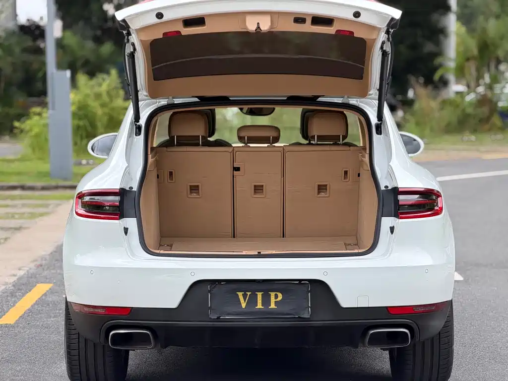 Porsche Macan 2017 — фото 14